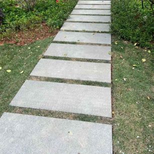 固原 芝麻黑小区踏步、汀步石铺装效果