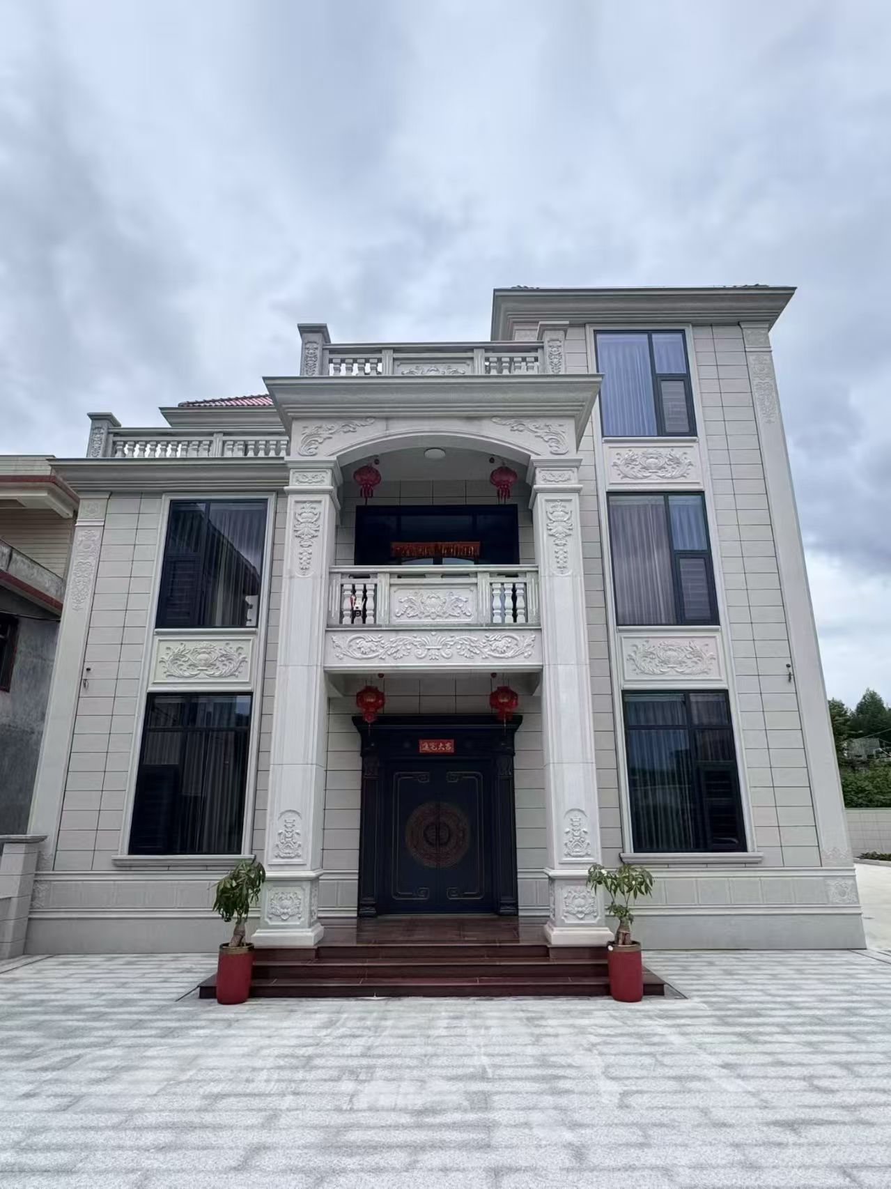 固原 芝麻白石材别墅干挂案例展示