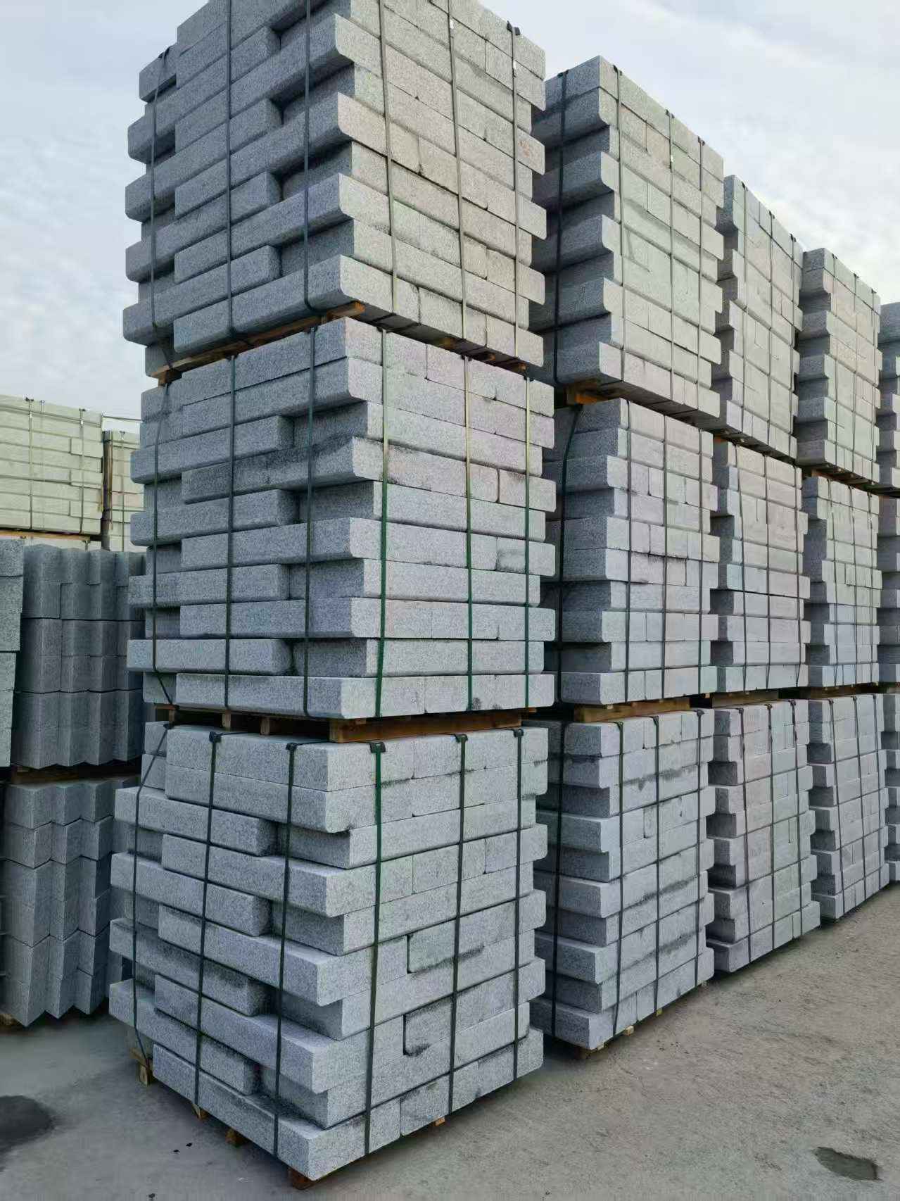 固原 路沿石（路侧石），颜色一致，尺寸标准