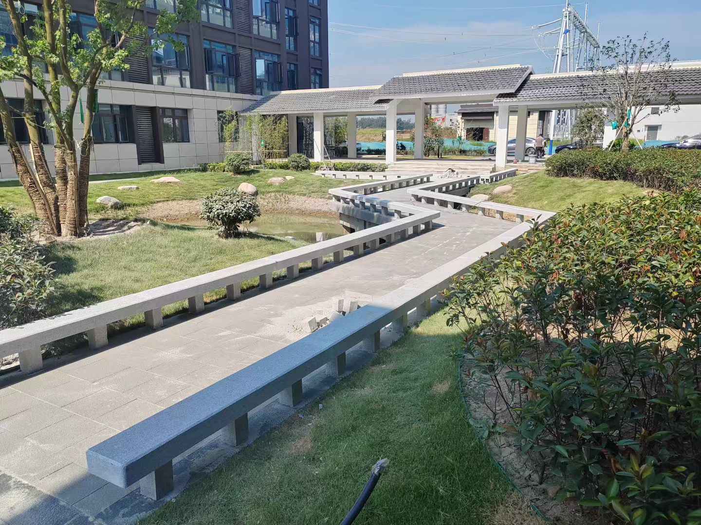 固原 芝麻灰小区坐凳&栏杆安装效果